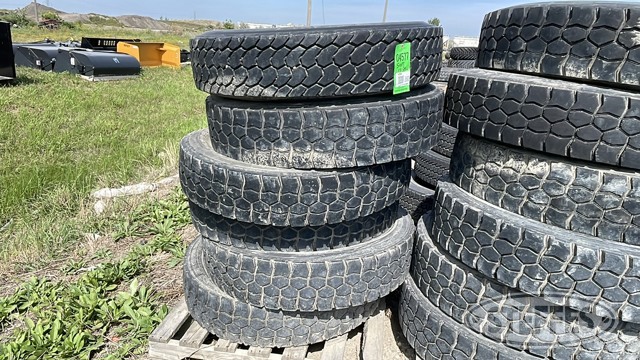 (6) 11R24.5 tires